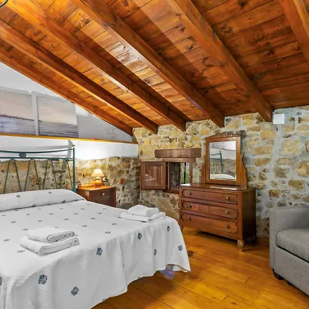 La Casina Del Fornu Hébergement de vacances Pravia